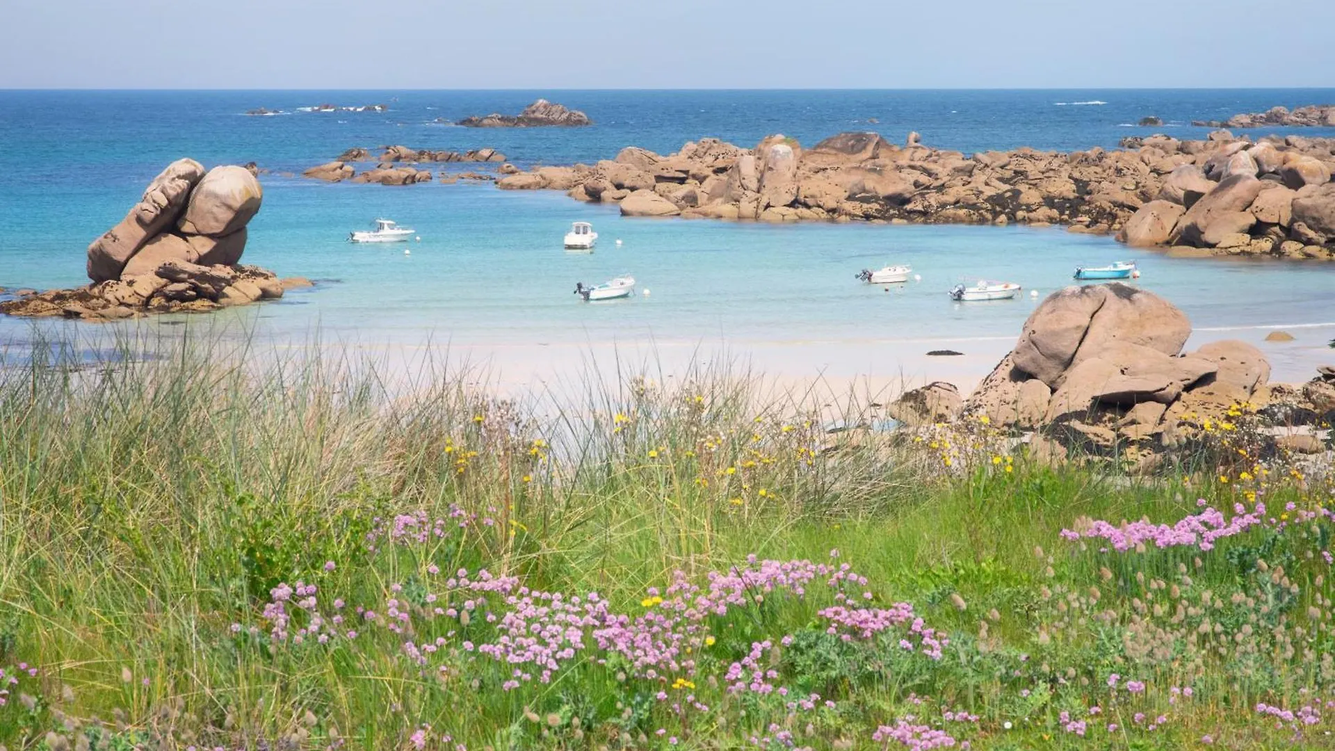 Casa de Férias Ty Kreizh - Maison Neuve Avec Piscine Proche Mer Saint-Pabu