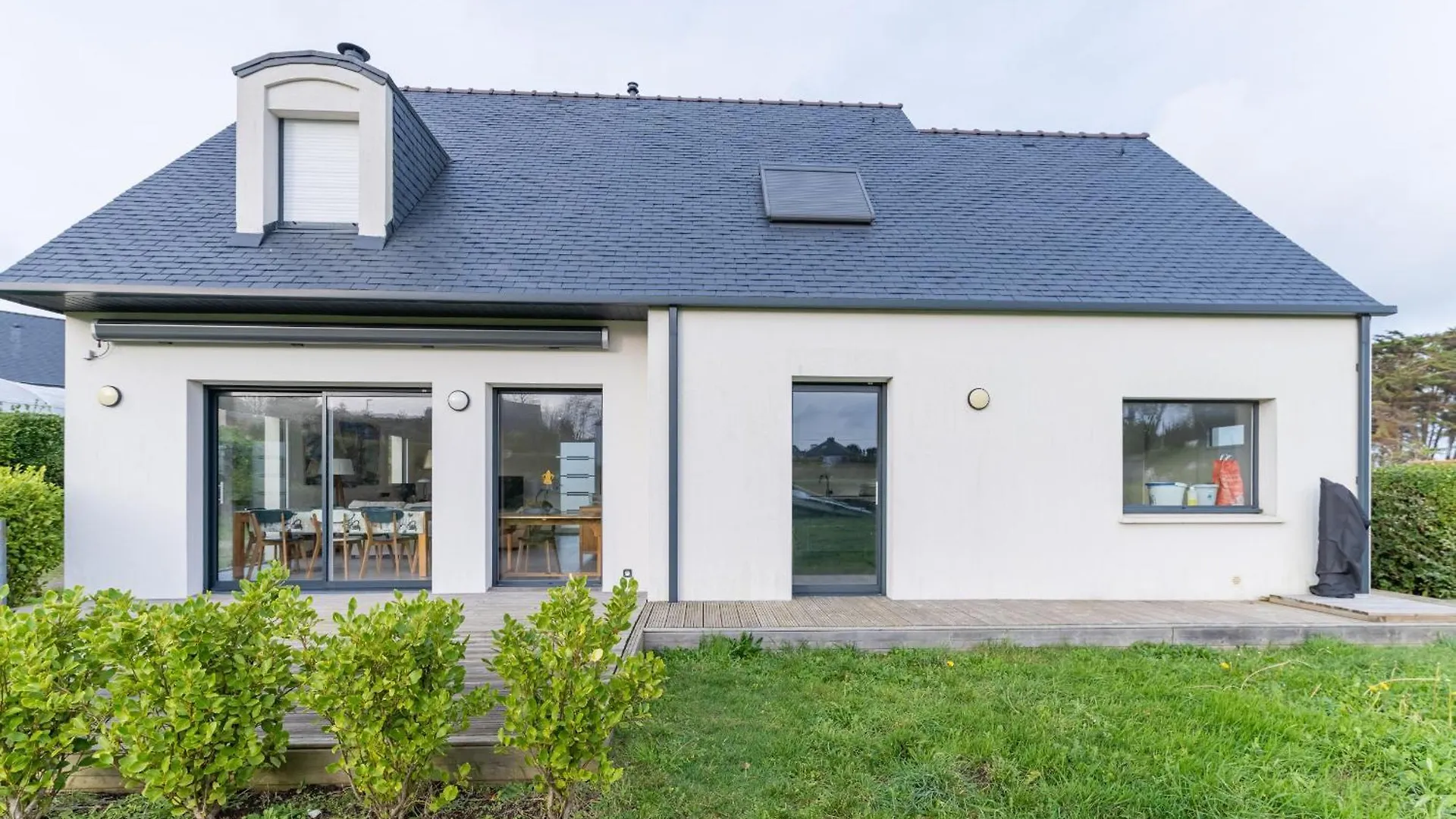 Casa de Férias Ty Kreizh - Maison Neuve Avec Piscine Proche Mer Saint-Pabu